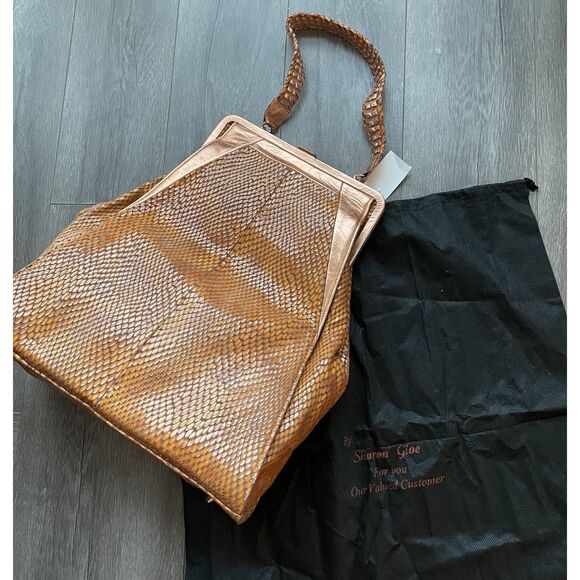 NWT'S La Gioe di Toscana by Sharon Gioe Orange Reptile Leather Brass Handbag - Picture 2 of 6